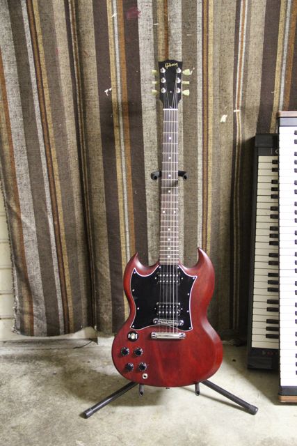 lefty Gibson SG.jpg