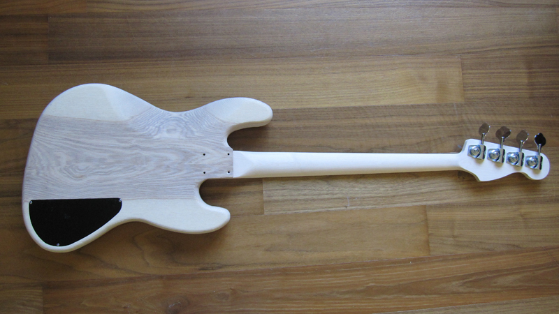 Jazz Bass Raw Pieces Mock-up 02.jpg